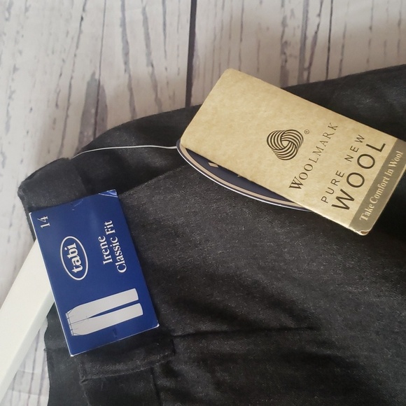 Tabi classic fit wool dress pants - Picture 3 of 5